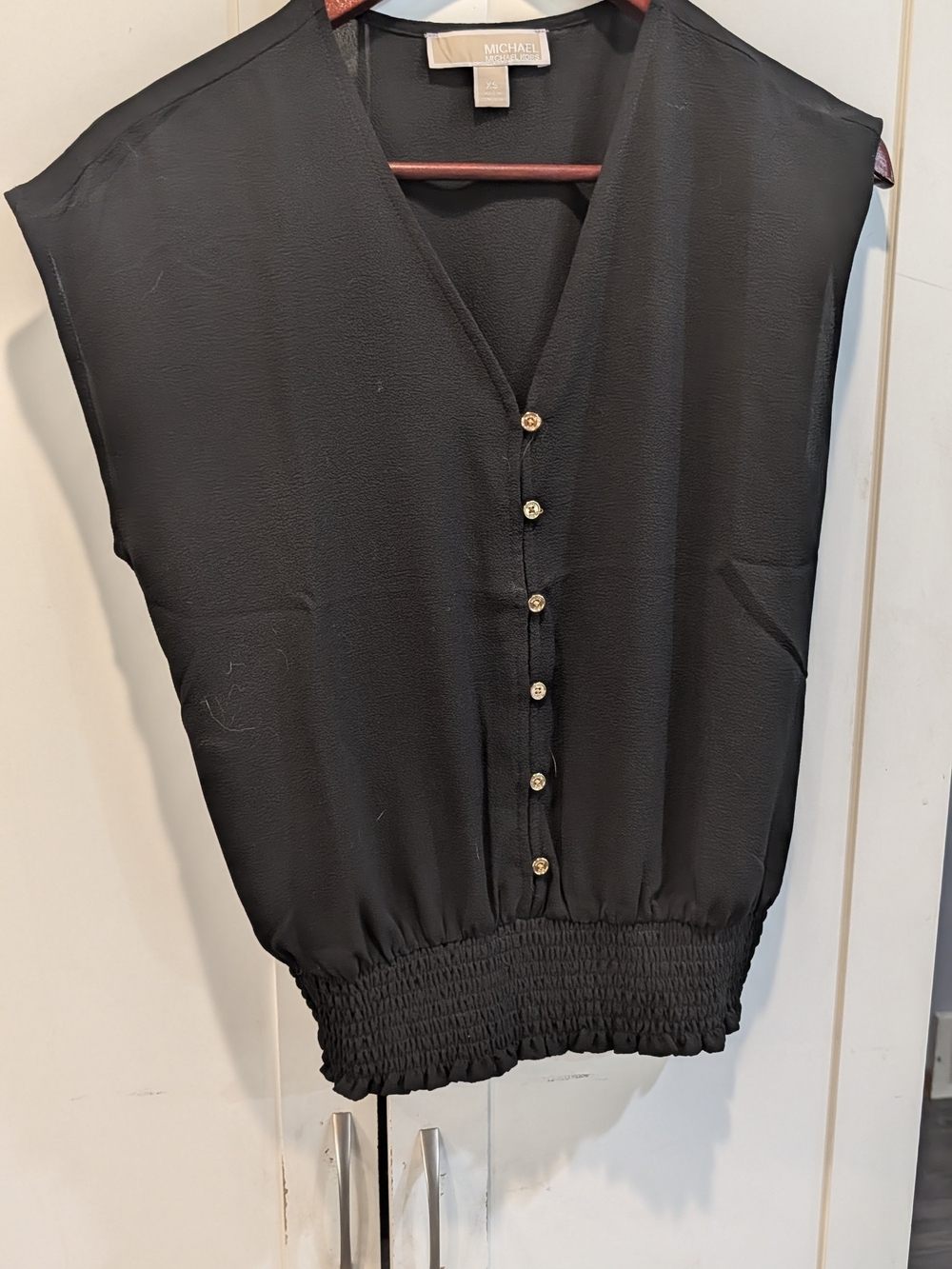 Michael Kors Black Sleeveless V-Neck Button Front Blouse with Smocked Hem